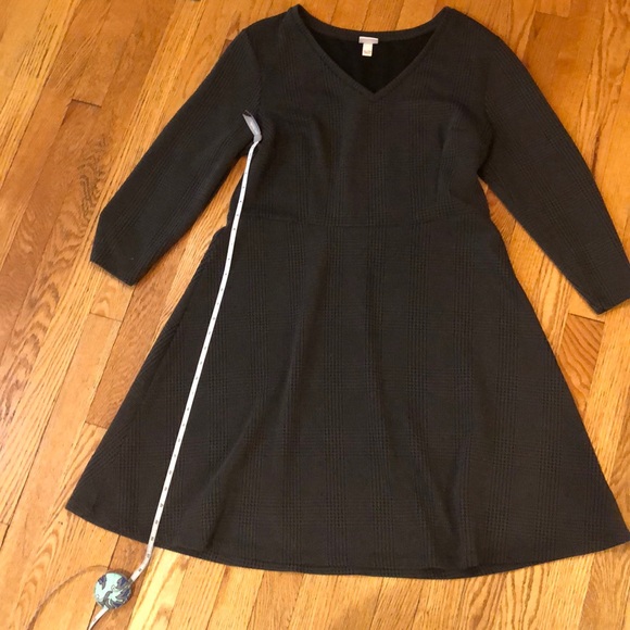 Merona V-Neck Sweater Dress - Picture 4 of 7